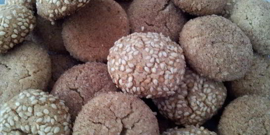 Печенье со вкусом халвы и корицы