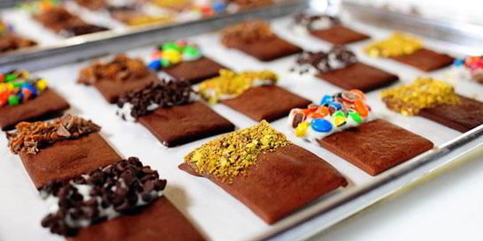 Шоколадное печенье с начинками на выбор