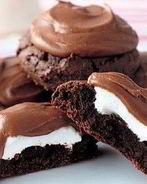 Шоколадное печенье в глазури с зефиром