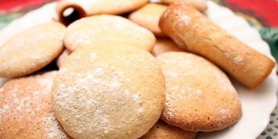 Воздушное миндальное печенье