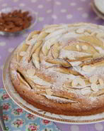 Датский миндальный пирог с яблоками