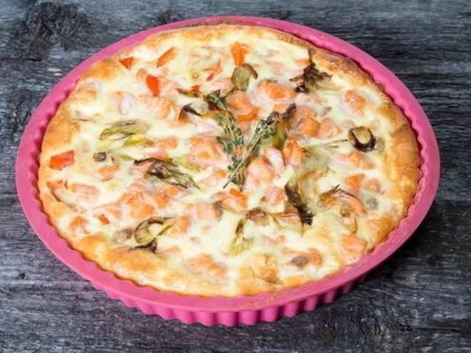 Рецепт киша с креветками и семгой