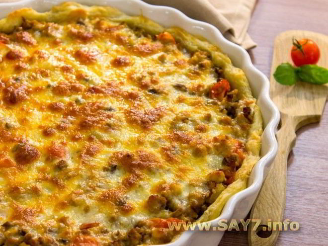 Рецепт пирога из слоеного теста с фаршем и овощами