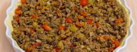 пирог из слоеного теста с фаршем и овощами. Шаг 13