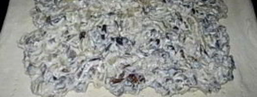 пирог с грибами из слоеного теста. Шаг 7