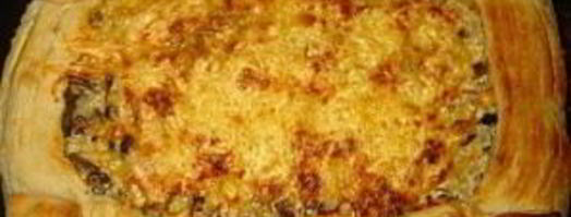 пирог с грибами из слоеного теста. Шаг 10