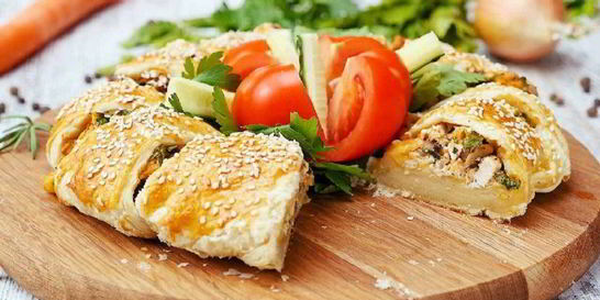 Пирог с курицей и грибами