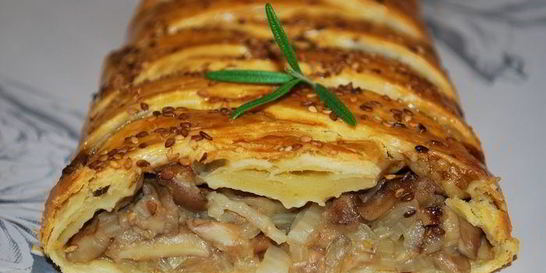 Пирог с маслятами