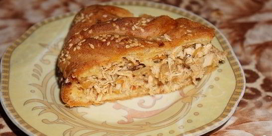 Пирог с мясом на бисквитном тесте