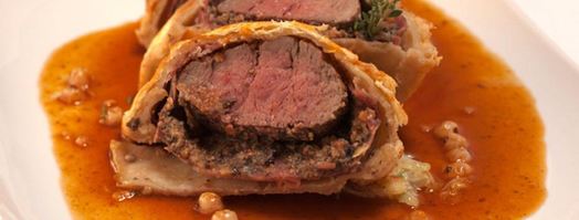 слоеныи пирог с телятинои , кедровыми орешками и грибами. Шаг 7