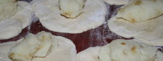 быстрые пирожки с картошкой на кефирном тесте. Шаг 5