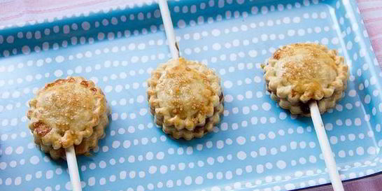 Мини-пирожки на палочке