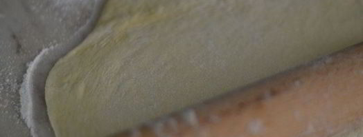 очень вкусные тоненькие пирожки с мясом и картошечкой. Шаг 6