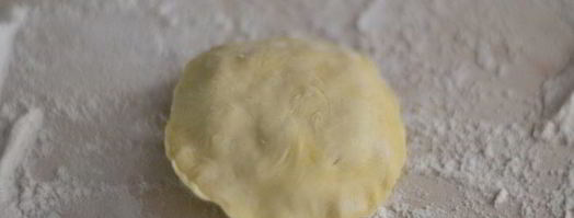 очень вкусные тоненькие пирожки с мясом и картошечкой. Шаг 10