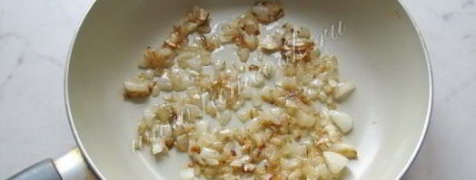 пирожки быстрые с курицей и яйцом. Шаг 3