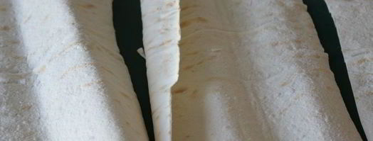 пирожки из лаваша с зеленым луком и яйцом. Шаг 4