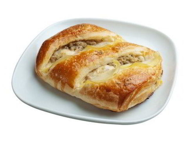 Рецепт пирожков из слоеного теста с луком-пореем и сыром