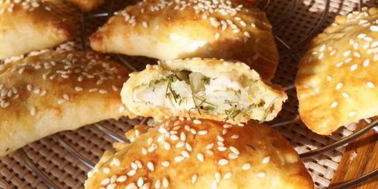 Пирожки из сырного теста с капустой и вишней