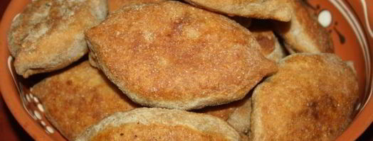 пирожки из цельнозернового теста с картофелем, индюшатиной, маслинами и зеленью. Шаг 16