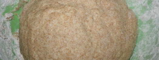 пирожки из цельнозернового теста с картофелем, индюшатиной, маслинами и зеленью. Шаг 3