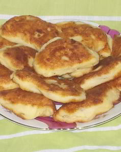 Пирожки из заварного теста с картошечкой и луком