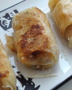 Пирожки по-китайски в рисовой бумаге