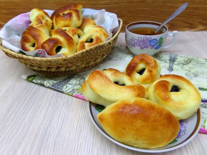 Рецепт пирожков с изюмом