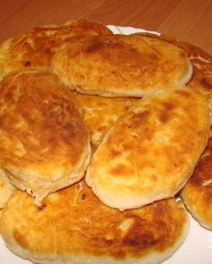 Пирожки с капустой и яйцом жареные