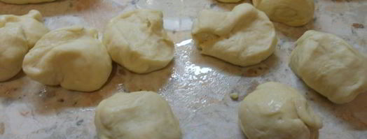 пирожки с картофелем на кефирно-дрожжевом тесте. Шаг 4