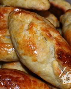 Пирожки с курагой