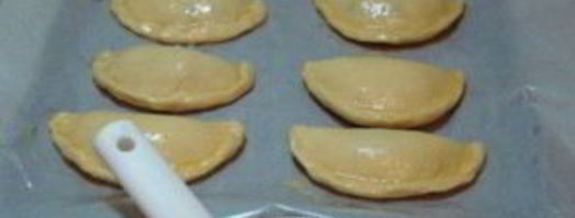 пирожки с куриным фаршем. Шаг 16