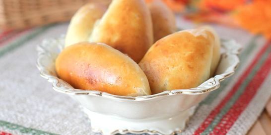 Пирожки с ливерной колбасой на воде