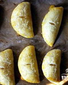 Пирожки с персиками