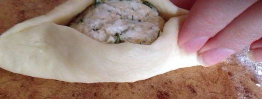 пирожки с сыром и зеленью лодочки. Шаг 8