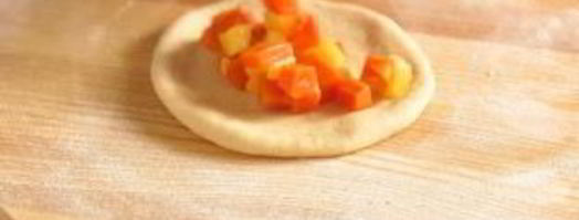 пирожки с яблоками и тыквой в духовке. Шаг 7