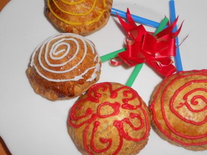 Рецепт пирожков с ягодами на палочках