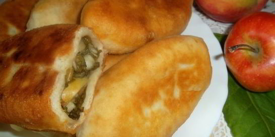Пирожки со щавелем и яблоками