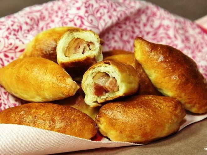 Рецепт пирожков со шпиком