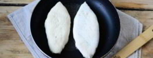 пирожки со сливой на сковороде. Шаг 8