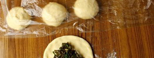 сладкие жареные пирожки со щавелем. Шаг 12