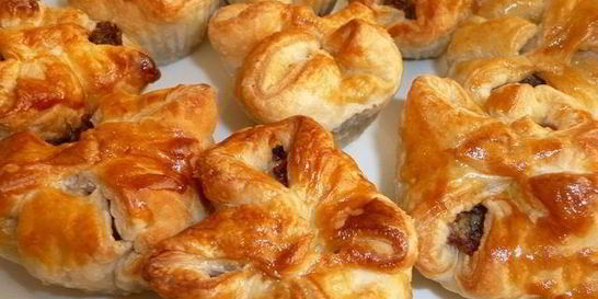 Слоеные пирожки в аэрогриле