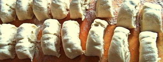 закусочные пирожки с сыром и ветчиной муравьи. Шаг 4