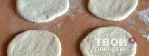 жареные пирожки с луком и яйцом. Шаг 21