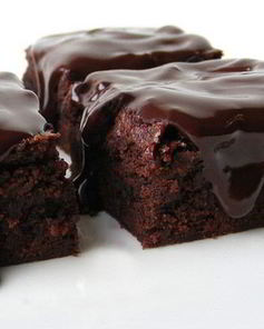 Американские шоколадные брауни с вишней