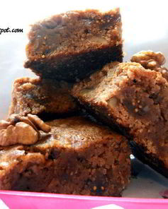 Брауни с инжиром и грецкими орехами