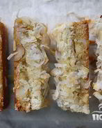 Кокосовые пирожные с орехами