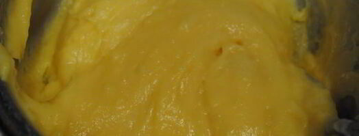 нежное пирожное с песочной основой. Шаг 4