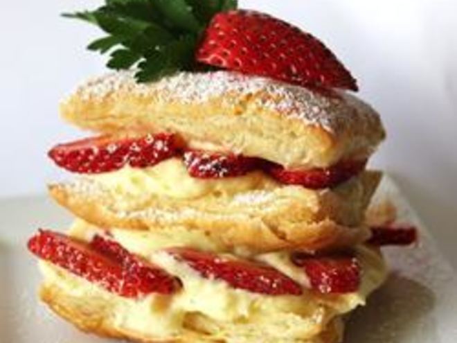 Рецепт пирожного наполеон с клубникой