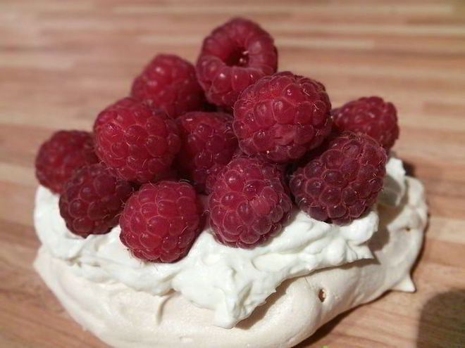 Рецепт пирожного павлова со свежими ягодами