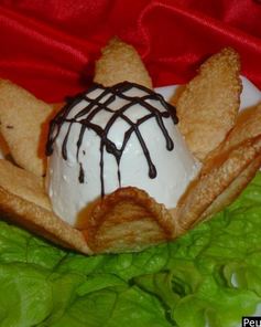 Пирожное с творогом Лотос